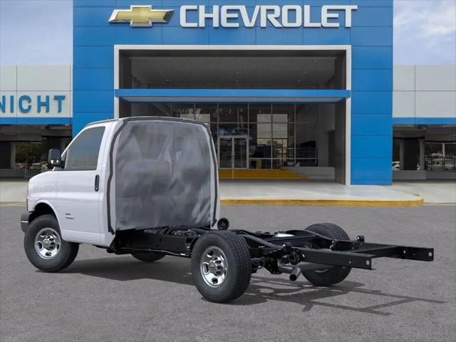 2025 Chevrolet Express Cutaway Work Van