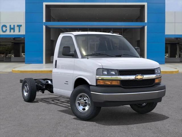 2025 Chevrolet Express Cutaway Work Van