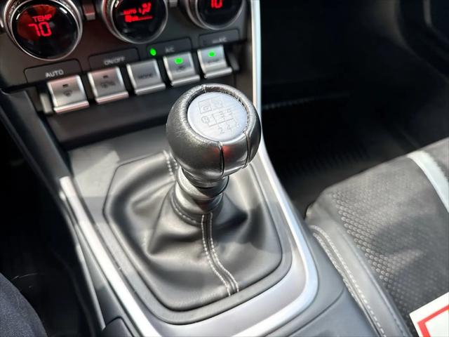 2025 Toyota GR86 Premium