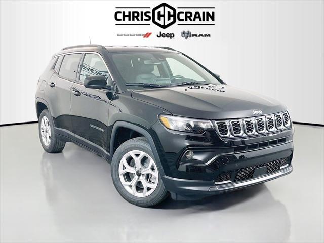 2025 Jeep Compass COMPASS LATITUDE 4X4