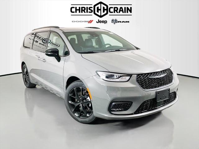 2025 Chrysler Pacifica PACIFICA LIMITED