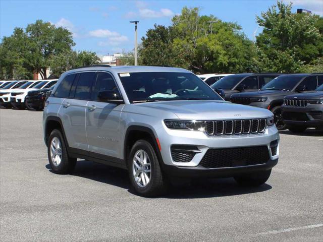 2025 Jeep Grand Cherokee GRAND CHEROKEE LAREDO X 4X2