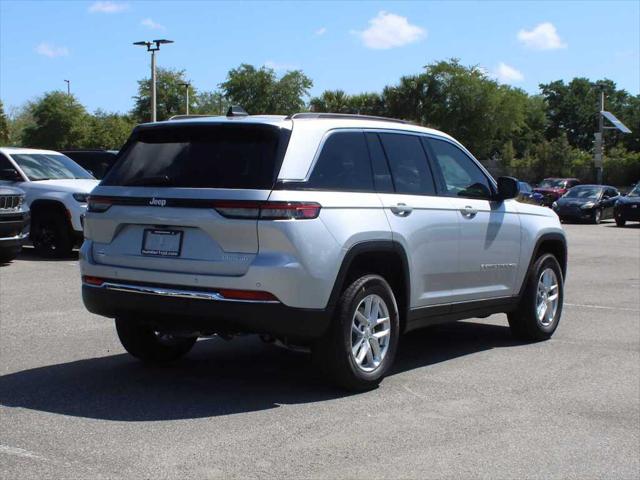 2025 Jeep Grand Cherokee GRAND CHEROKEE LAREDO X 4X2