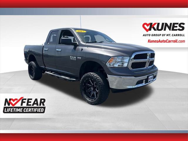 2017 RAM 1500 SLT Quad Cab 4x4 64 Box
