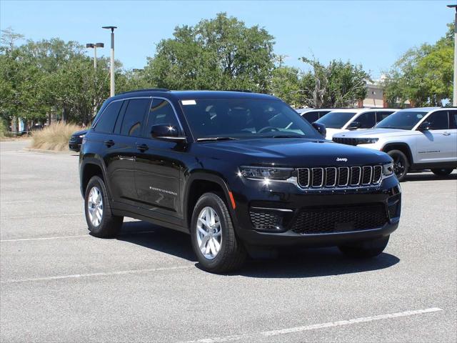 2025 Jeep Grand Cherokee GRAND CHEROKEE LAREDO X 4X2