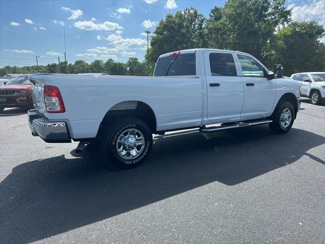 2024 RAM 2500 Tradesman Crew Cab 4x4 8 Box