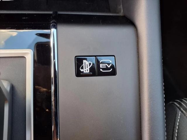 2025 Mitsubishi Outlander PHEV ES S-AWC