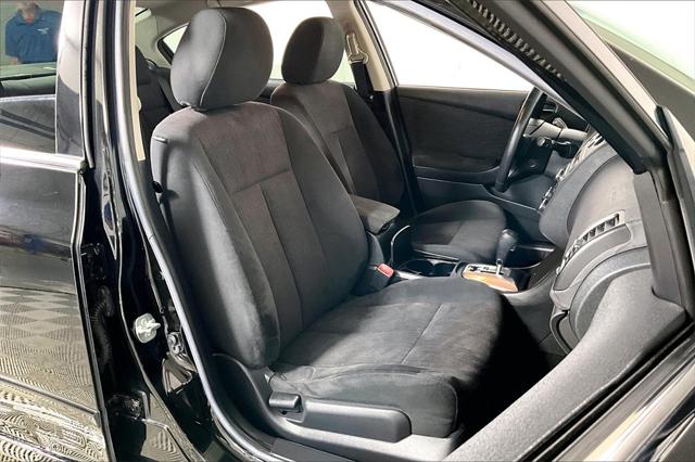 Used 2011 Nissan Altima For Sale in OLIVE BRANCH, MS