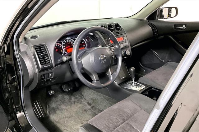 Used 2011 Nissan Altima For Sale in OLIVE BRANCH, MS