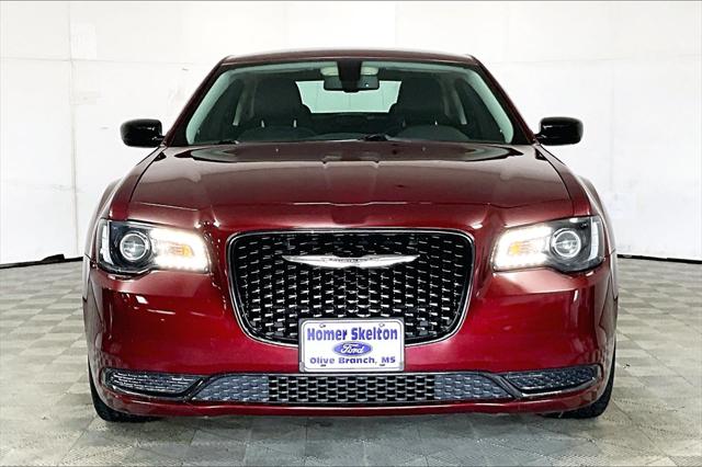 Used 2018 Chrysler 300 For Sale in Millington, TN