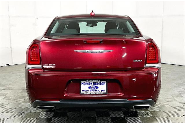 Used 2018 Chrysler 300 For Sale in Millington, TN