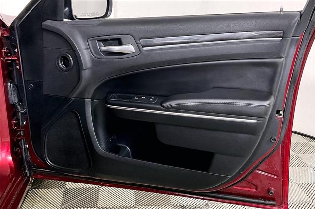 Used 2018 Chrysler 300 For Sale in Millington, TN
