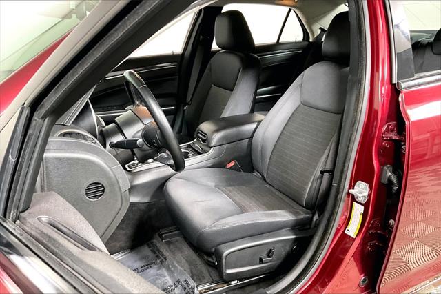 Used 2018 Chrysler 300 For Sale in Millington, TN