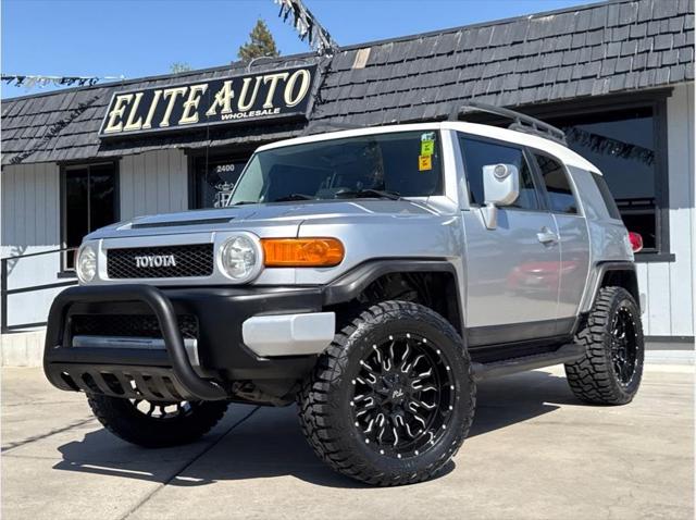 2008 Toyota FJ Cruiser Sport Utility 2D for sale in Dinuba, CA