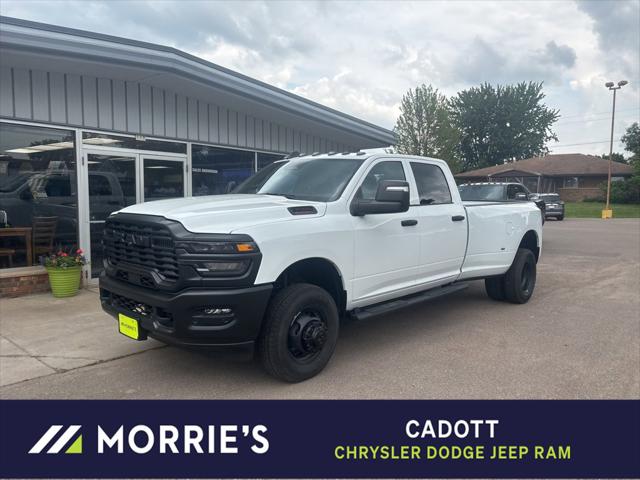 2025 RAM Ram 3500 RAM 3500 TRADESMAN CREW CAB 4X4 8 BOX