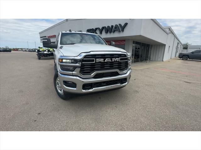 2025 RAM Ram 2500 RAM 2500 TRADESMAN CREW CAB 4X4 64 BOX