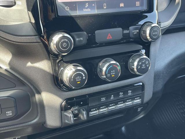2025 RAM Ram 2500 RAM 2500 TRADESMAN CREW CAB 4X4 64 BOX