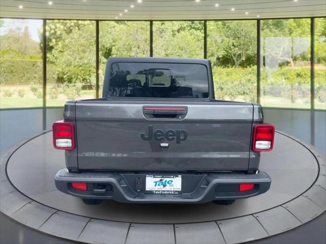 2025 Jeep Gladiator GLADIATOR SPORT S 4X4
