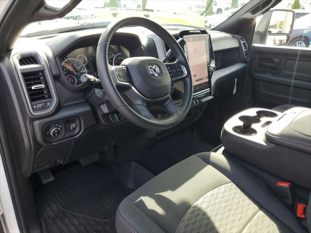 2025 RAM Ram 2500 RAM 2500 TRADESMAN CREW CAB 4X2 64 BOX