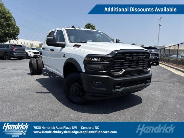 2025 RAM Ram 3500 Chassis Cab RAM 3500 TRADESMAN CREW CAB CHASSIS 4X4 60 CA