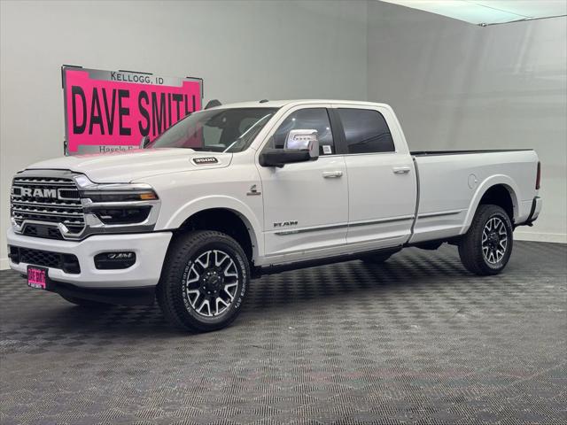 2025 RAM Ram 3500 RAM 3500 LIMITED CREW CAB 4X4 8 BOX