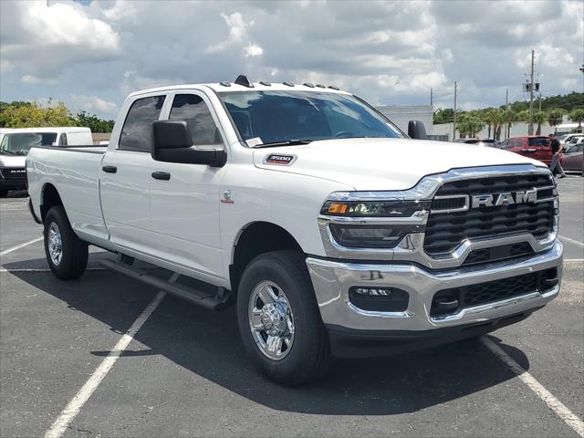 2025 RAM Ram 3500 RAM 3500 TRADESMAN CREW CAB 4X4 8 BOX