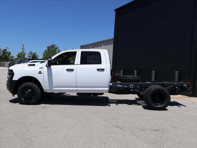 2025 RAM Ram 3500 Chassis Cab RAM 3500 TRADESMAN CREW CAB CHASSIS 4X2 60 CA