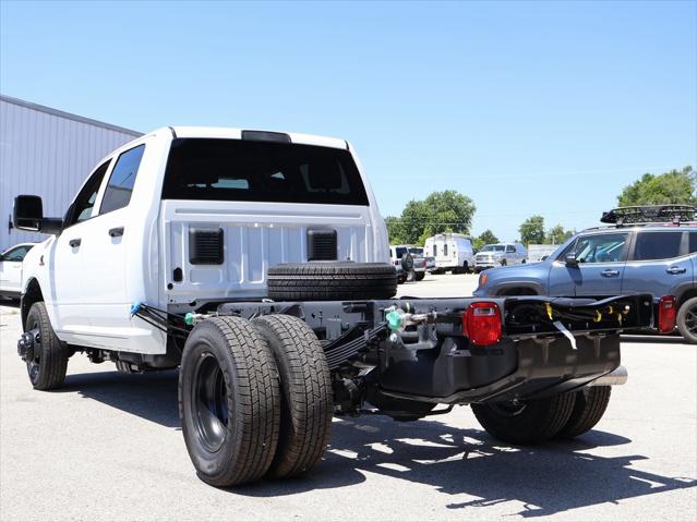 2025 RAM Ram 3500 Chassis Cab RAM 3500 TRADESMAN CREW CAB CHASSIS 4X2 60 CA