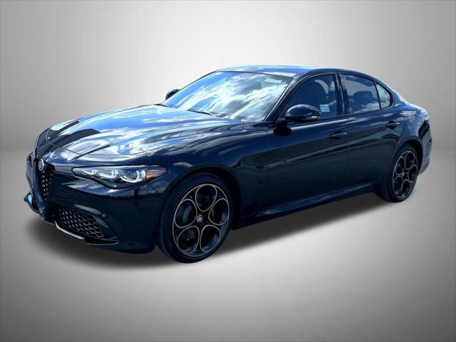 2025 Alfa Romeo Giulia GIULIA INTENSA AWD