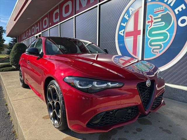 2025 Alfa Romeo Giulia GIULIA INTENSA AWD
