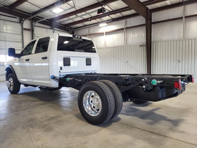 2025 RAM Ram 3500 Chassis Cab RAM 3500 TRADESMAN CREW CAB CHASSIS 4X4 60 CA
