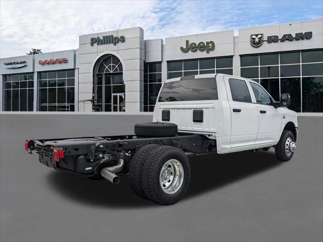 2025 RAM Ram 3500 Chassis Cab RAM 3500 TRADESMAN CREW CAB CHASSIS 4X4 60 CA
