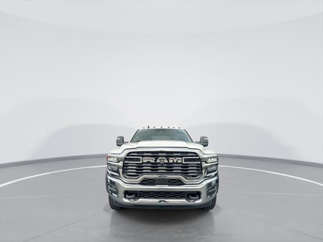 2025 RAM Ram 4500 Chassis Cab RAM 4500 TRADESMAN CHASSIS CREW CAB 4X4 60 CA