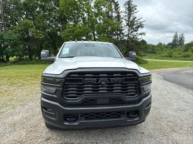 2025 RAM Ram 2500 RAM 2500 TRADESMAN CREW CAB 4X4 8 BOX
