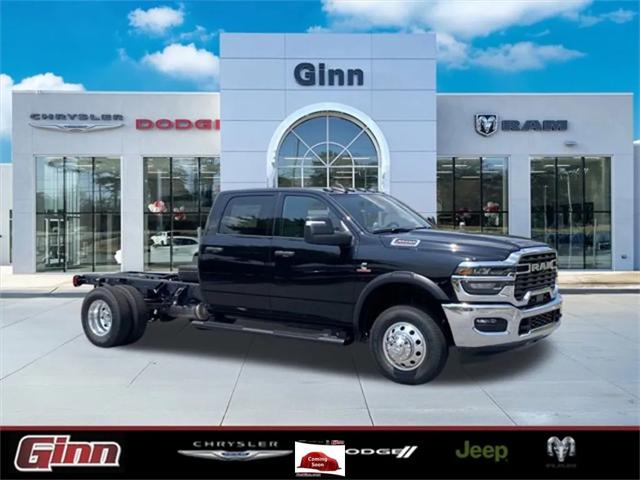 2025 RAM Ram 3500 Chassis Cab RAM 3500 TRADESMAN CREW CAB CHASSIS 4X4 60 CA