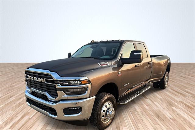 2025 RAM Ram 3500 RAM 3500 BIG HORN CREW CAB 4X4 8 BOX
