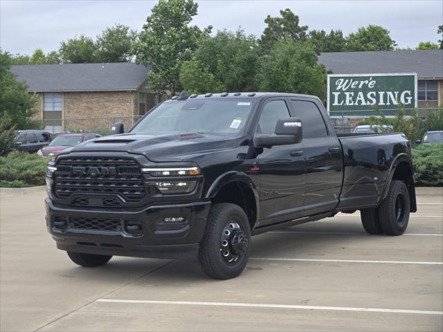 2025 RAM Ram 3500 RAM 3500 LIMITED CREW CAB 4X4 8 BOX