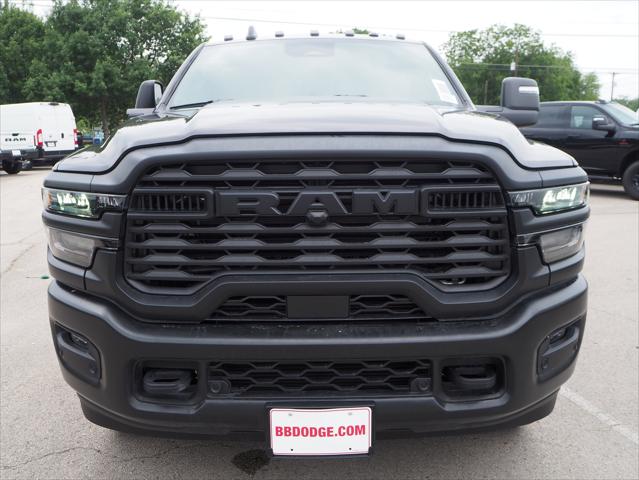 2025 RAM Ram 3500 RAM 3500 TRADESMAN CREW CAB 4X4 8 BOX