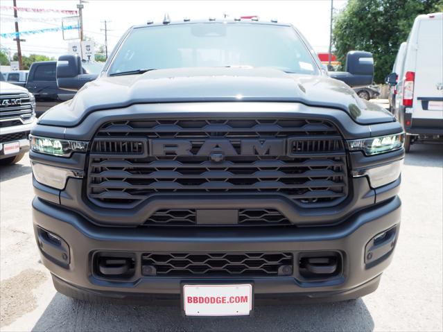 2025 RAM Ram 3500 RAM 3500 TRADESMAN CREW CAB 4X4 8 BOX