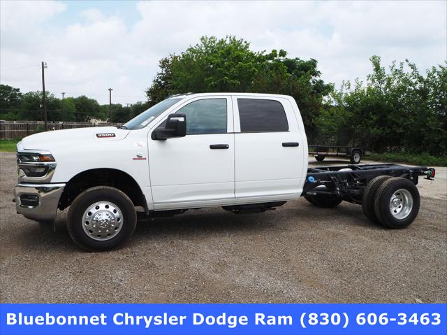 2025 RAM Ram 3500 Chassis Cab RAM 3500 TRADESMAN CREW CAB CHASSIS 4X4 60 CA