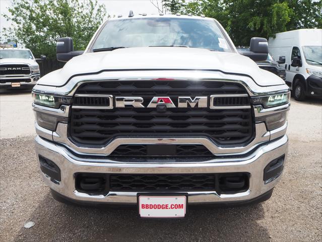 2025 RAM Ram 3500 Chassis Cab RAM 3500 TRADESMAN CREW CAB CHASSIS 4X4 60 CA