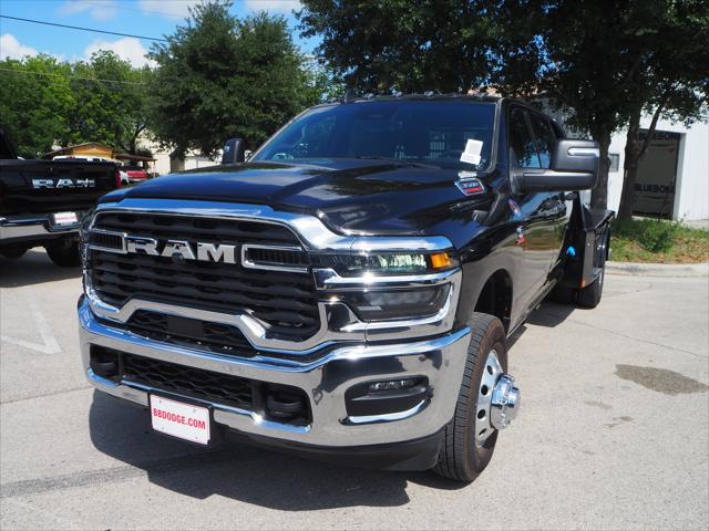 2025 RAM Ram 3500 Chassis Cab RAM 3500 TRADESMAN CREW CAB CHASSIS 4X4 60 CA