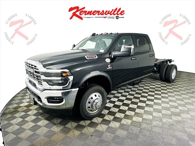 2025 RAM Ram 3500 Chassis Cab RAM 3500 TRADESMAN CREW CAB CHASSIS 4X4 60 CA