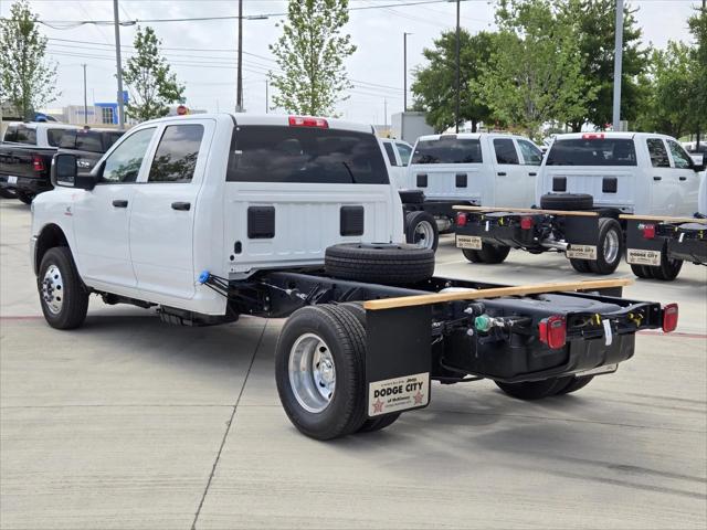 2025 RAM Ram 3500 Chassis Cab RAM 3500 TRADESMAN CREW CAB CHASSIS 4X4 60 CA