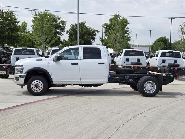 2025 RAM Ram 3500 Chassis Cab RAM 3500 TRADESMAN CREW CAB CHASSIS 4X4 60 CA