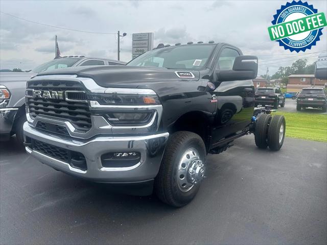 2025 RAM Ram 3500 Chassis Cab RAM 3500 TRADESMAN CHASSIS REGULAR CAB 4X4 60 CA 2025 RAM Ram 3500 Chassis Cab RAM 3500 TRADESMAN CHASSIS REGULAR CAB 4X4 60 CA