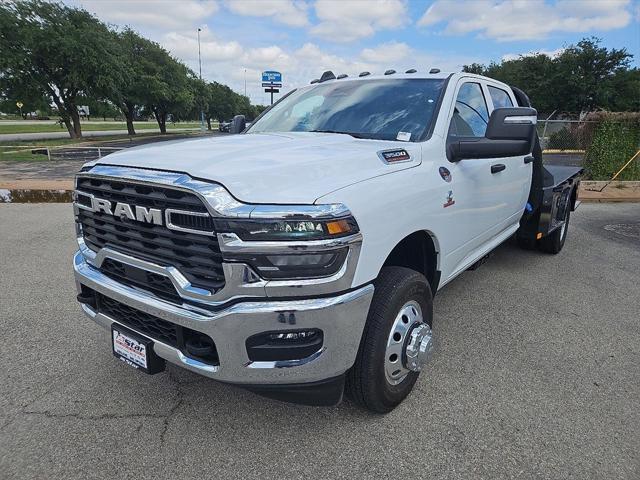2025 RAM Ram 3500 Chassis Cab RAM 3500 TRADESMAN CREW CAB CHASSIS 4X4 60 CA