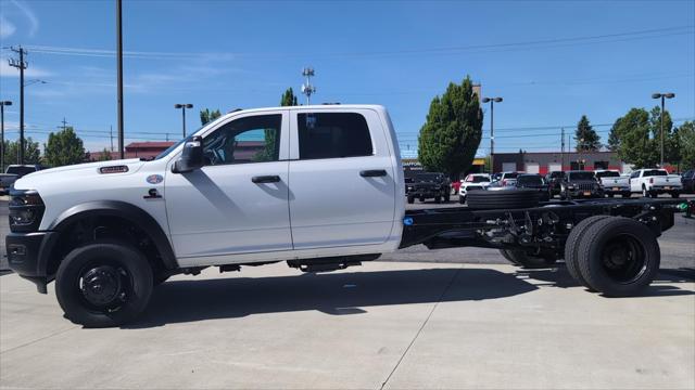 2025 RAM Ram 4500 Chassis Cab RAM 4500 TRADESMAN CHASSIS CREW CAB 4X4 84 CA