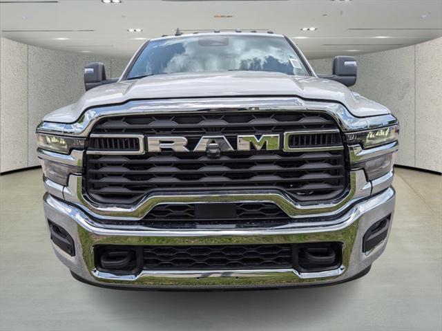 2025 RAM Ram 3500 Chassis Cab RAM 3500 TRADESMAN CREW CAB CHASSIS 4X4 60 CA
