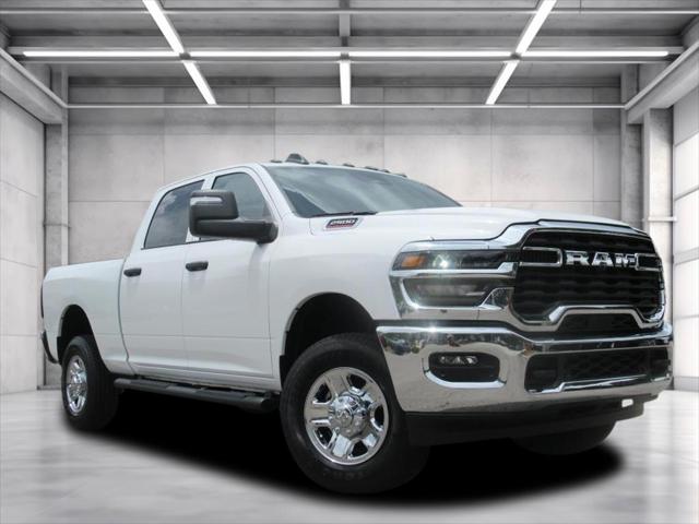 2025 RAM Ram 2500 RAM 2500 TRADESMAN CREW CAB 4X4 64 BOX